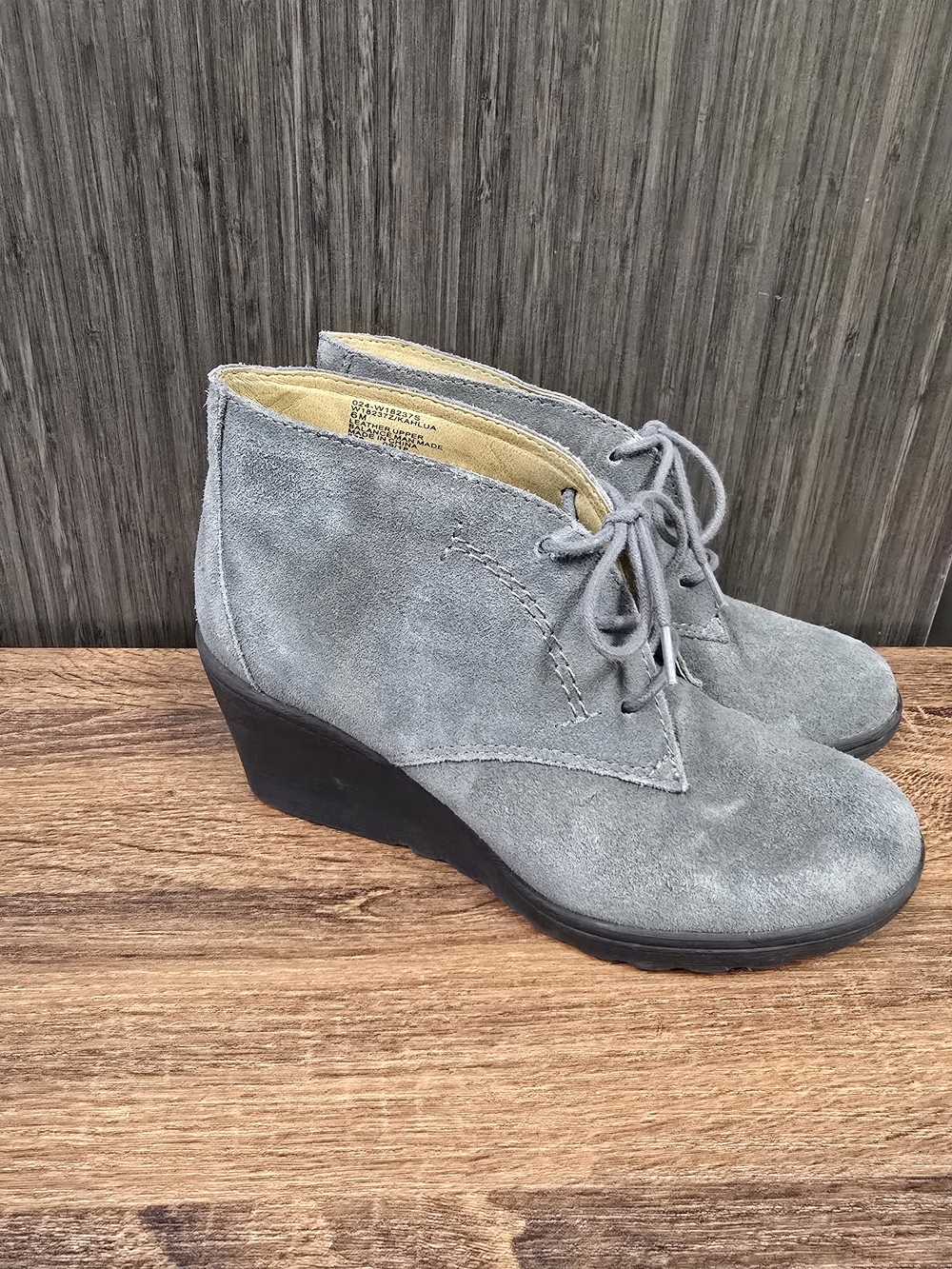 White Mountain Kahlua Women's Gray Suede Wedge Ankle Booties Lace Up Size 6M